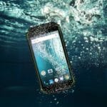 OUKITEL K10000MAXが近日登場。IP68防水、タフネス、大型フラッシュライトなどアウトドア仕様に