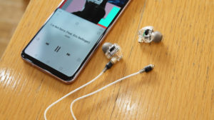 【効果皆無？】ケーブル交換で音変わるとか言ったバカ出てこいよwww